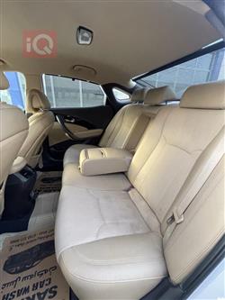 هیوندای ازێرا